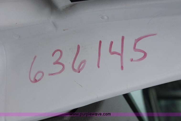 image for item E3330 2006 Ford F150 XLT SuperCab pickup truck