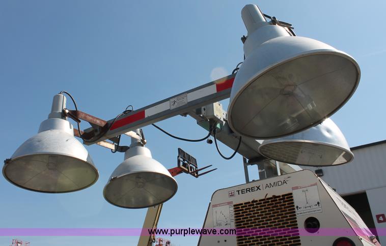 image for item E3338 2008 Terex Amida AL4000 light tower/generator