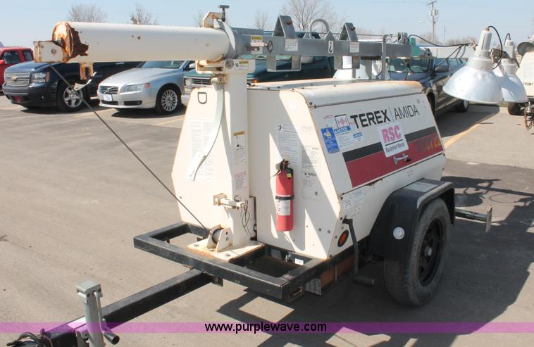 image for item E3338 2008 Terex Amida AL4000 light tower/generator