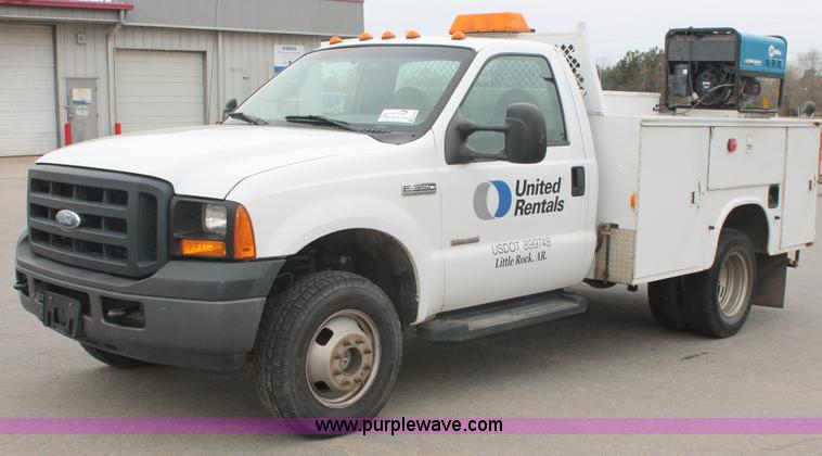 image for item E3339 2007 Ford F350 XL Super Duty service truck