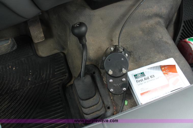 image for item E3339 2007 Ford F350 XL Super Duty service truck