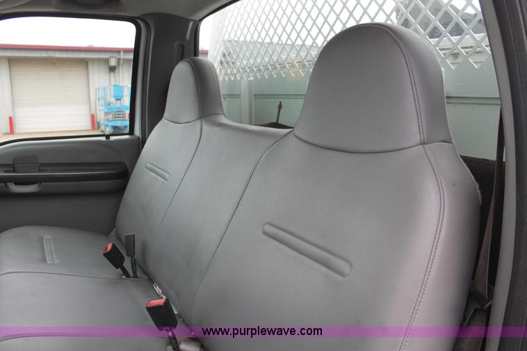 image for item E3339 2007 Ford F350 XL Super Duty service truck