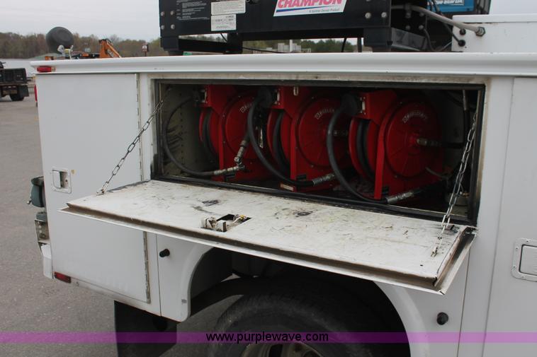 image for item E3339 2007 Ford F350 XL Super Duty service truck