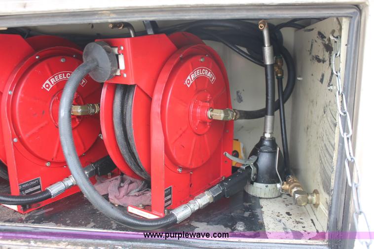 image for item E3339 2007 Ford F350 XL Super Duty service truck