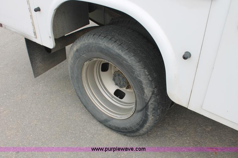 image for item E3339 2007 Ford F350 XL Super Duty service truck