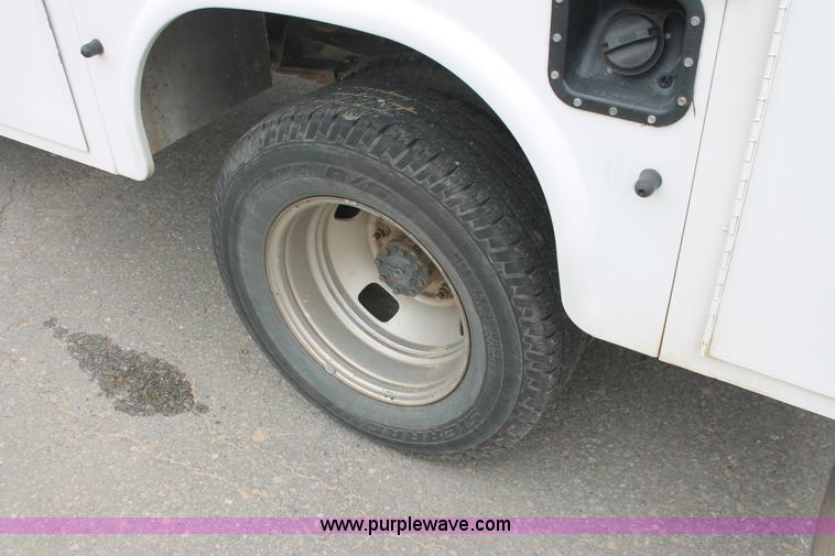 image for item E3339 2007 Ford F350 XL Super Duty service truck