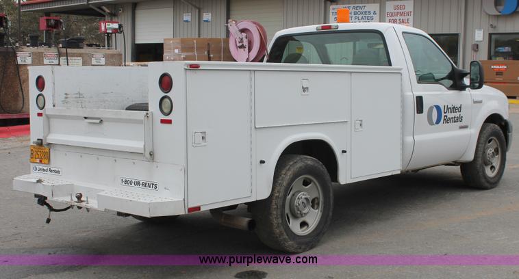 image for item E3340 2006 Ford F350 XL Super Duty service truck