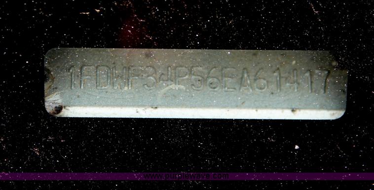 image for item E3340 2006 Ford F350 XL Super Duty service truck