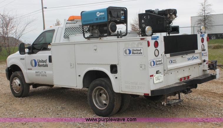 image for item E3341 2006 Ford F350 XL Super Duty service truck