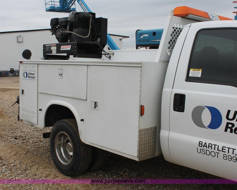 image for item E3341 2006 Ford F350 XL Super Duty service truck