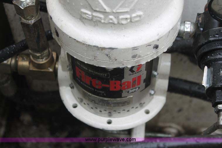 image for item E3341 2006 Ford F350 XL Super Duty service truck