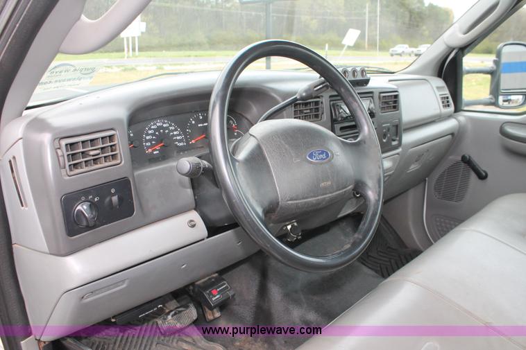 image for item E3342 2004 Ford F350 XL Super Duty service truck