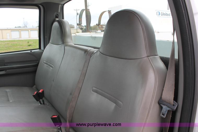 image for item E3342 2004 Ford F350 XL Super Duty service truck