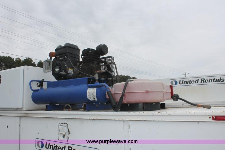 image for item E3342 2004 Ford F350 XL Super Duty service truck