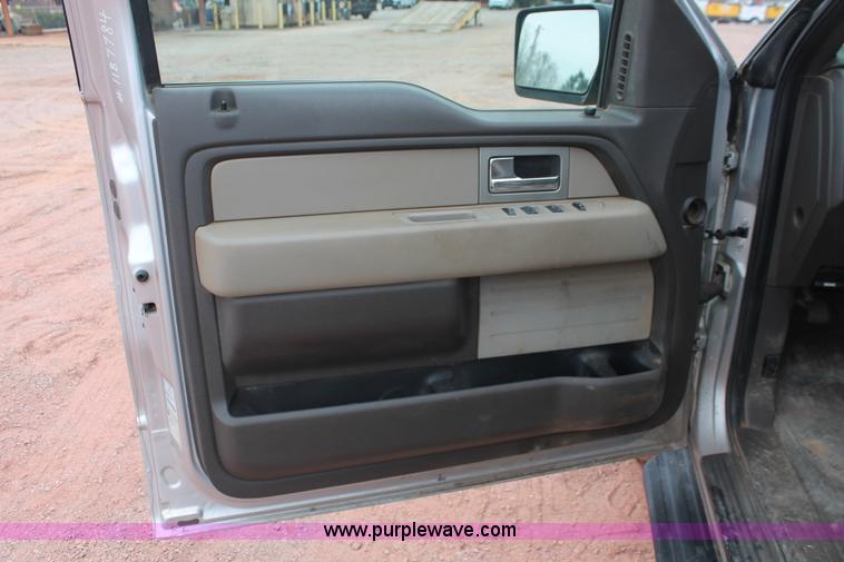 image for item E3343 2010 Ford F150 XL SuperCrew pickup truck