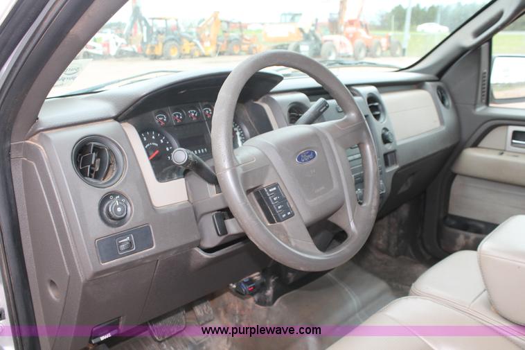 image for item E3343 2010 Ford F150 XL SuperCrew pickup truck