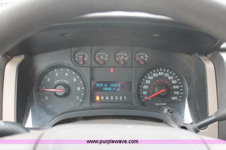 image for item E3343 2010 Ford F150 XL SuperCrew pickup truck