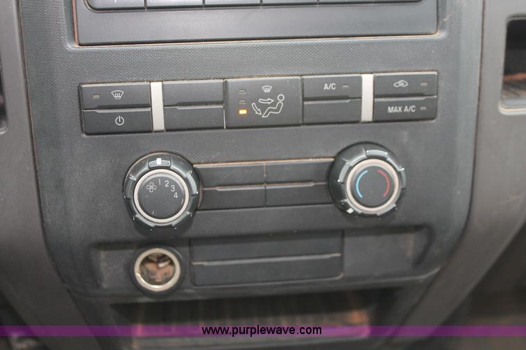 image for item E3343 2010 Ford F150 XL SuperCrew pickup truck