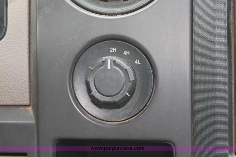 image for item E3343 2010 Ford F150 XL SuperCrew pickup truck