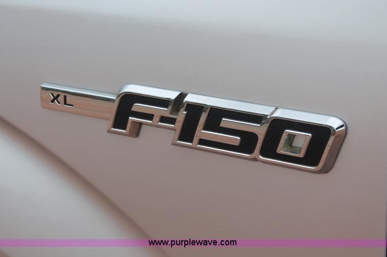 image for item E3343 2010 Ford F150 XL SuperCrew pickup truck