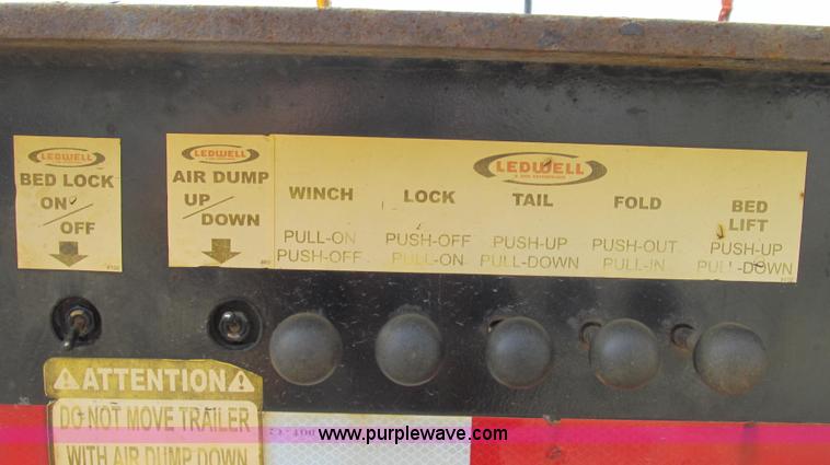 image for item E3839 2007 Ledwell Hydratail 48' tandem axle trailer