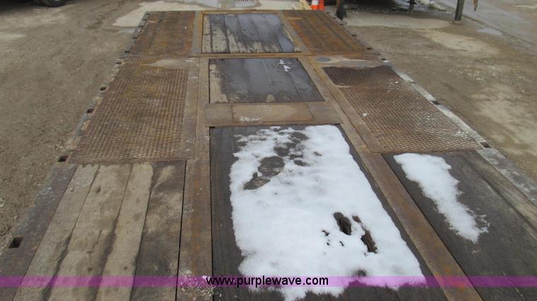 image for item E3839 2007 Ledwell Hydratail 48' tandem axle trailer