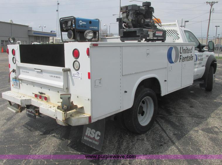 image for item E7184 2007 Ford F550 XL Super Duty service truck