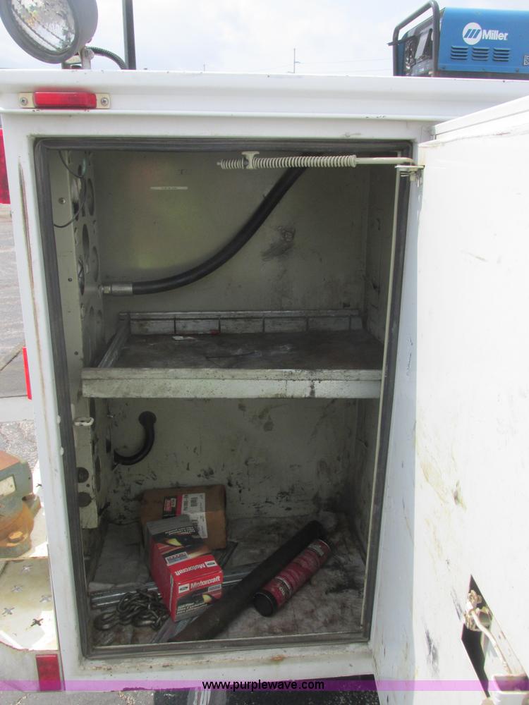 image for item E7184 2007 Ford F550 XL Super Duty service truck