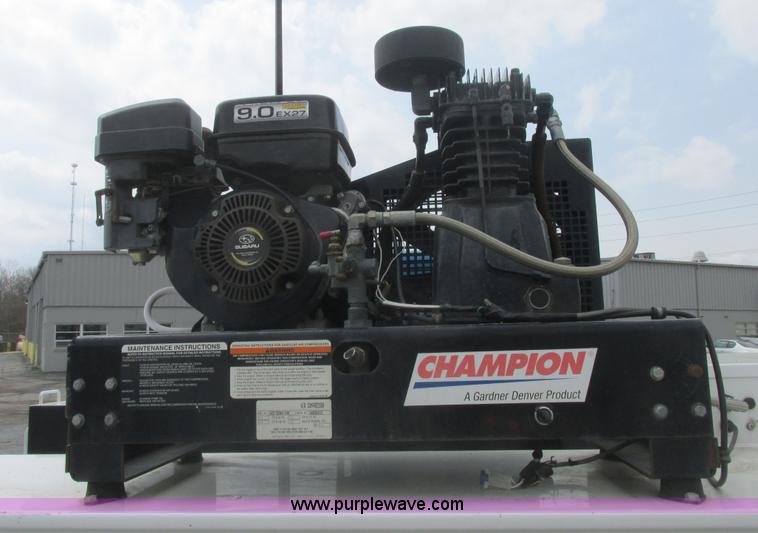 image for item E7184 2007 Ford F550 XL Super Duty service truck