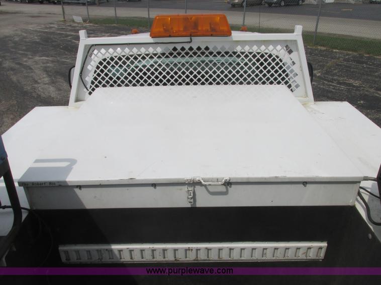 image for item E7184 2007 Ford F550 XL Super Duty service truck