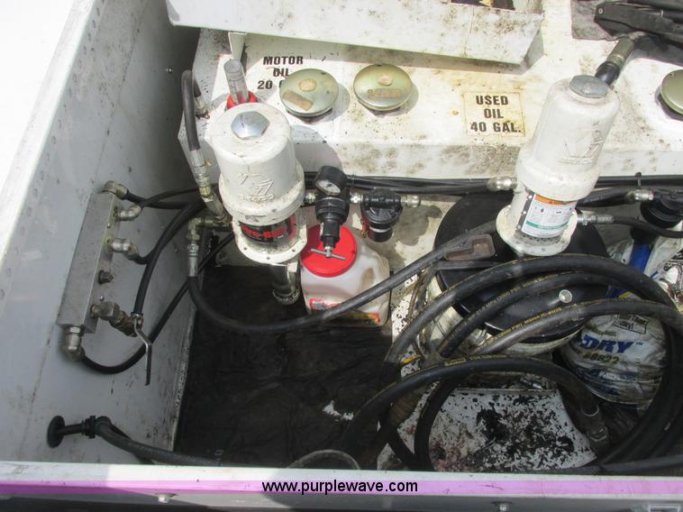 image for item E7184 2007 Ford F550 XL Super Duty service truck