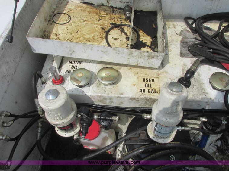 image for item E7184 2007 Ford F550 XL Super Duty service truck