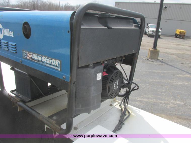 image for item E7184 2007 Ford F550 XL Super Duty service truck