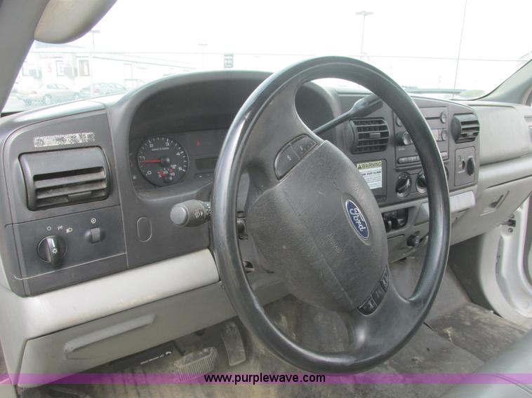 image for item E7184 2007 Ford F550 XL Super Duty service truck
