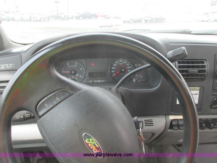 image for item E7184 2007 Ford F550 XL Super Duty service truck