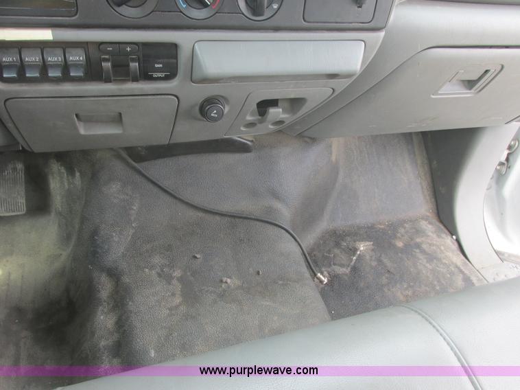 image for item E7184 2007 Ford F550 XL Super Duty service truck