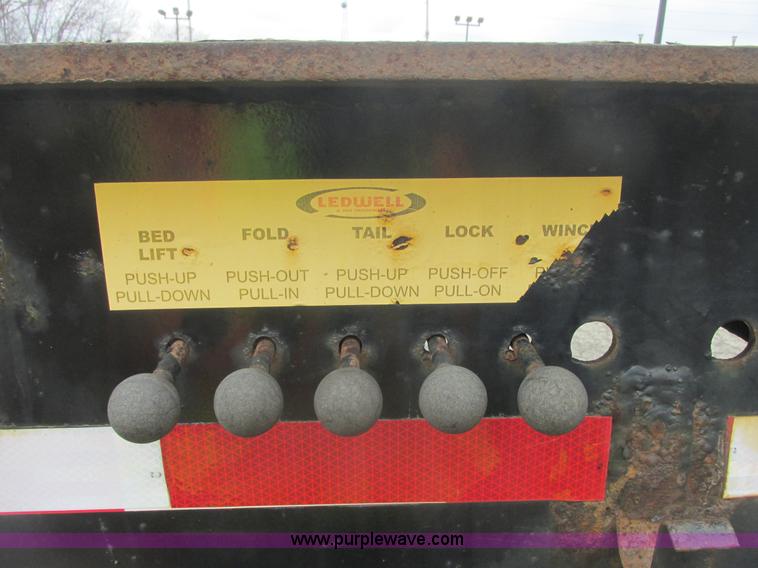 image for item E7185 2007 Ledwell LW48 HT2-10-PP Hydratail trailer