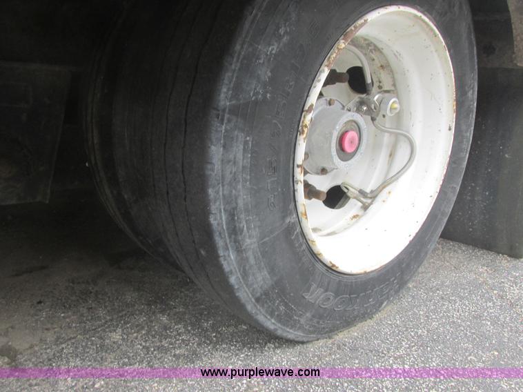 image for item E7185 2007 Ledwell LW48 HT2-10-PP Hydratail trailer