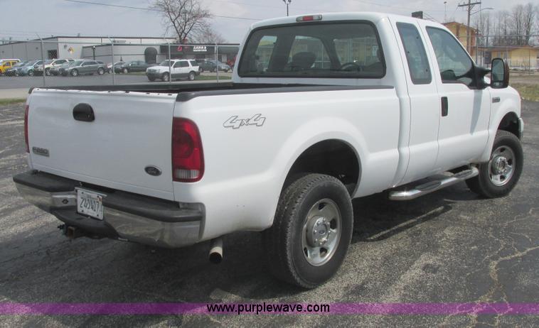 image for item E7186 2007 Ford F250 XLT Super Duty SuperCab pickup truck