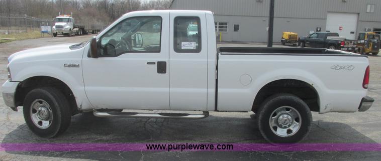 image for item E7186 2007 Ford F250 XLT Super Duty SuperCab pickup truck