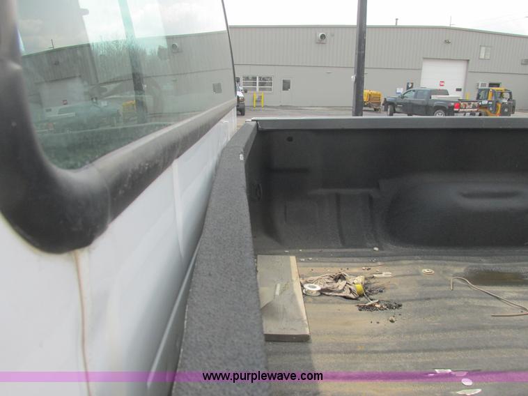 image for item E7186 2007 Ford F250 XLT Super Duty SuperCab pickup truck