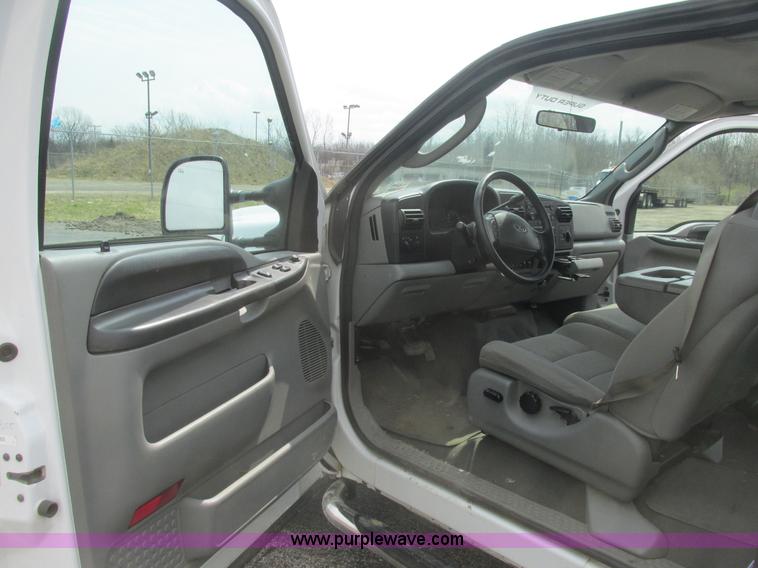 image for item E7186 2007 Ford F250 XLT Super Duty SuperCab pickup truck