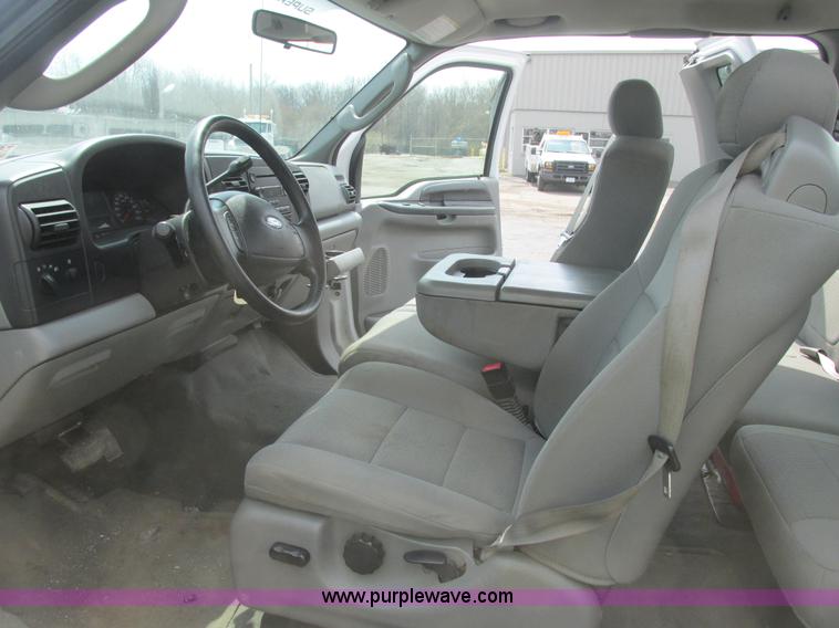 image for item E7186 2007 Ford F250 XLT Super Duty SuperCab pickup truck