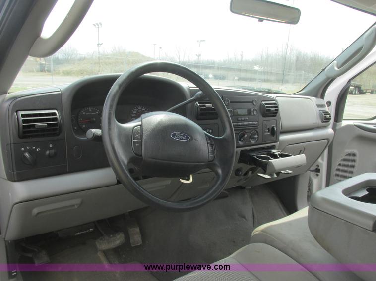image for item E7186 2007 Ford F250 XLT Super Duty SuperCab pickup truck