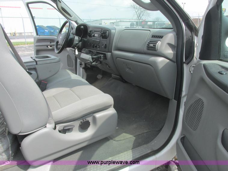 image for item E7186 2007 Ford F250 XLT Super Duty SuperCab pickup truck