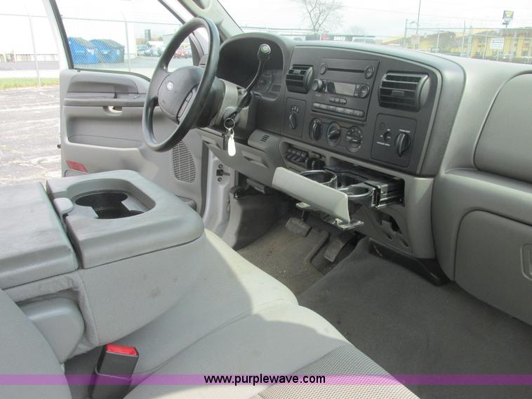 image for item E7186 2007 Ford F250 XLT Super Duty SuperCab pickup truck