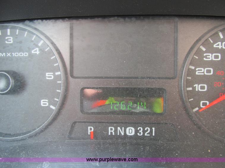 image for item E7186 2007 Ford F250 XLT Super Duty SuperCab pickup truck