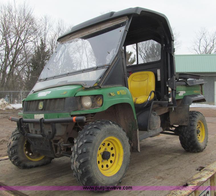 image for item F6000 John Deere Gator 620I utility vehicle