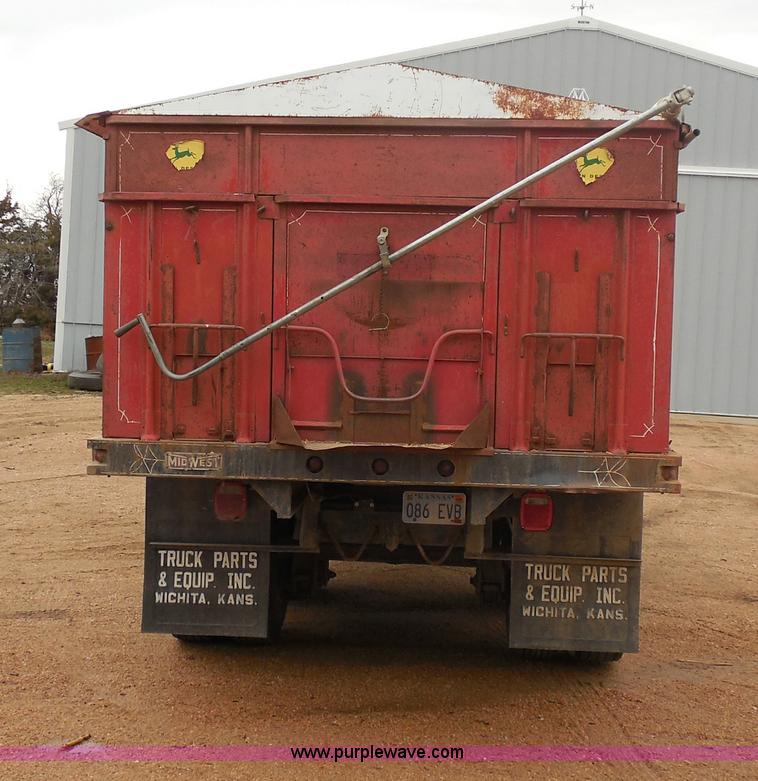 image for item A5154 1976 Chevrolet C65 Custom Deluxe grain truck