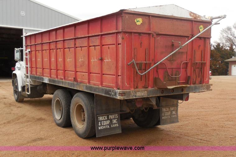 image for item A5154 1976 Chevrolet C65 Custom Deluxe grain truck